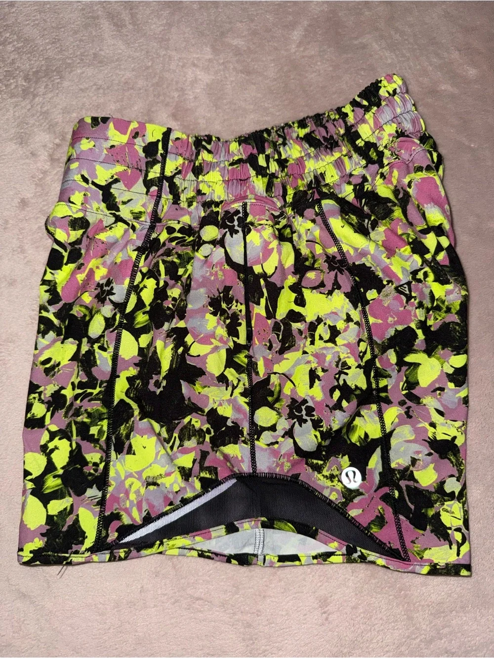 Lululemon multicolor short size 2